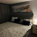 Romantic Apartment By The City Center